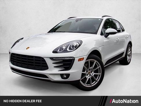 Used 2018 Porsche Macan AWD/4WD image 1