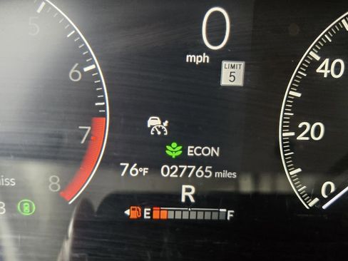 Used 2024 Honda HR-V LX image 23