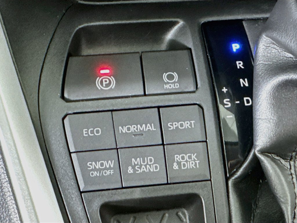 Used 2019 Toyota RAV4 XLE w/ Convenience Package AWD/4WD image 21