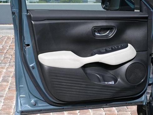 New 2026 Honda HR-V LX image 10