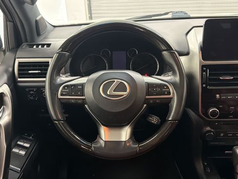 Certified 2023 Lexus GX 460 Luxury w/ Sport Design Package AWD/4WD image 28