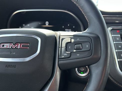 Used 2023 GMC Yukon AT4 w/ Technology Package AWD/4WD image 45