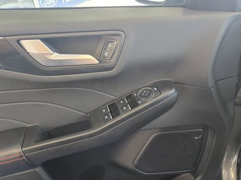 Used 2023 Ford Escape ST-Line w/ Tech Pack #1 image 11