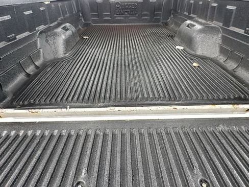 Used 2015 Ford F250 XL w/ Power Equipment Group AWD/4WD image 14