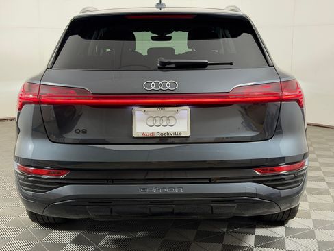 Used 2024 Audi Q8 e-tron Premium Plus w/ Premium Plus Package AWD/4WD image 10
