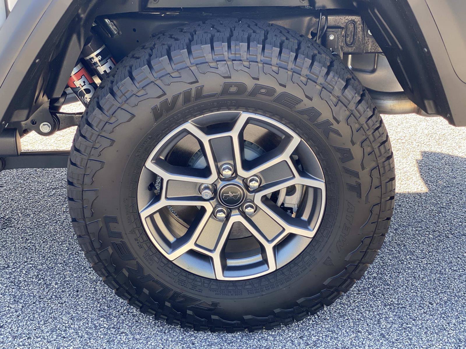 Used 2026 Jeep Gladiator Mojave AWD/4WD image 15