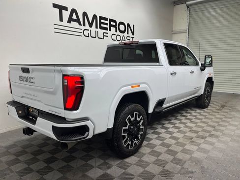 Used 2026 GMC Sierra 2500 Denali Ultimate AWD/4WD image 5