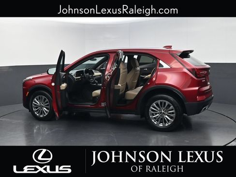 Used 2025 Cadillac XT4 Premium Luxury FWD image 36