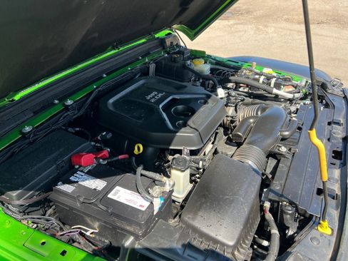 Used 2019 Jeep Wrangler Unlimited Rubicon AWD/4WD image 40