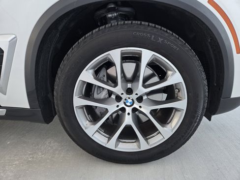 Used 2026 BMW X5 xDrive50e w/ Climate Comfort Package image 41