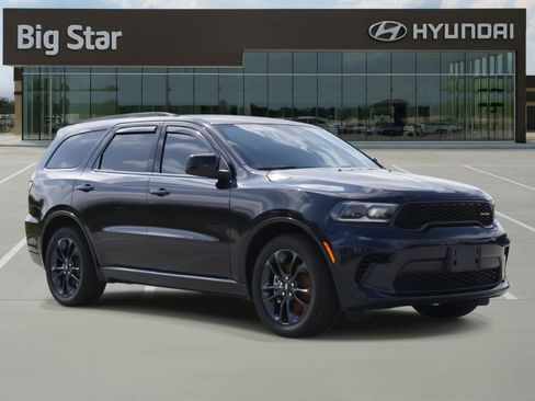 Used 2025 Dodge Durango GT w/ Blacktop Package image 6