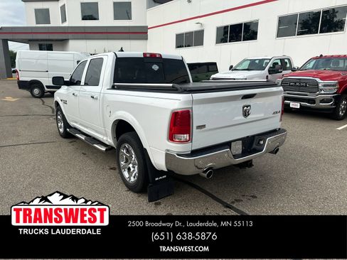 Used 2018 RAM 1500 Laramie w/ Convenience Group AWD/4WD image 3
