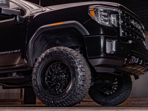 Used 2023 GMC Sierra 2500 AT4 w/ AT4 Premium Plus Package AWD/4WD image 15