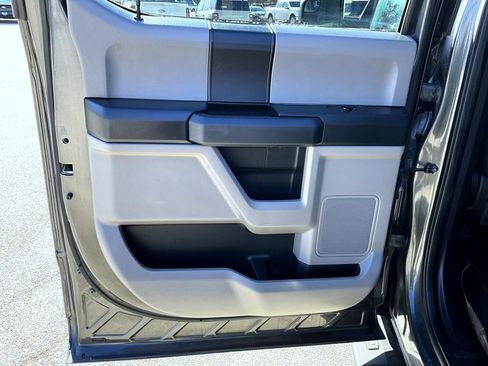 Used 2017 Ford F150 XL w/ Equipment Group 101A Mid image 21