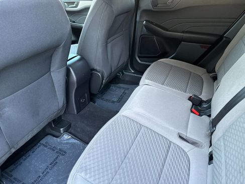 Used 2022 Ford Escape SE FWD image 11
