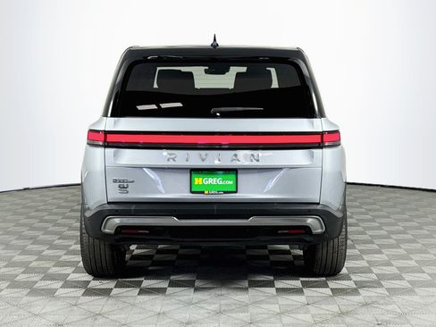Used 2024 Rivian R1S Adventure AWD/4WD image 7