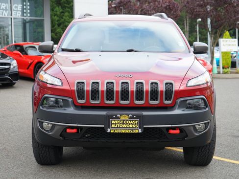 Used 2015 Jeep Cherokee Trailhawk w/ Ventilated/Heated Seat Group AWD/4WD image 8