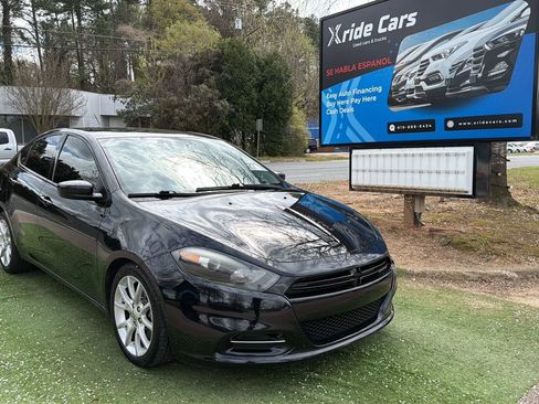Used 2014 Dodge Dart SXT image 1