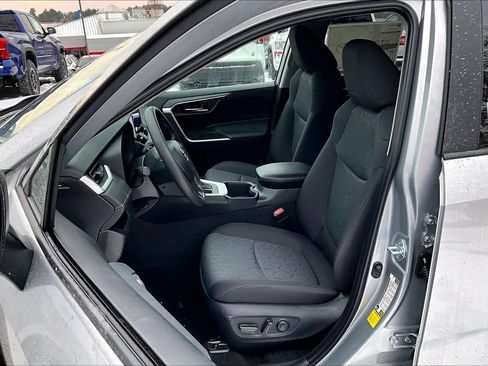 New 2025 Toyota RAV4 XLE image 9