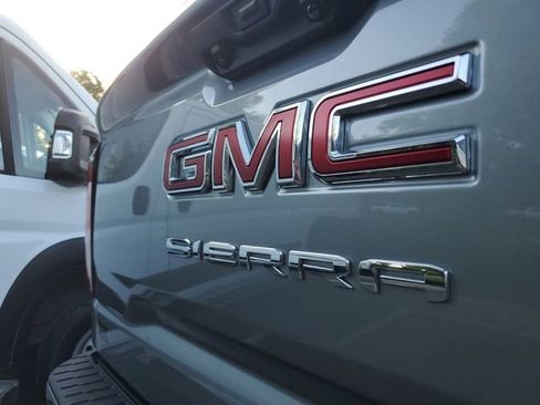 Used 2025 GMC Sierra 1500 Elevation AWD/4WD image 6