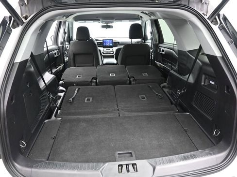 Certified 2021 Ford Explorer XLT image 26