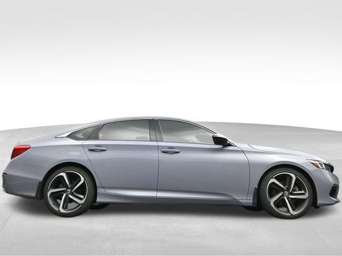 Used 2022 Honda Accord Sport image 40