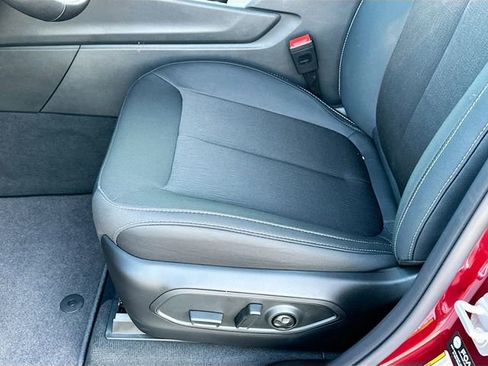 New 2026 Jeep Grand Cherokee L Laredo image 13