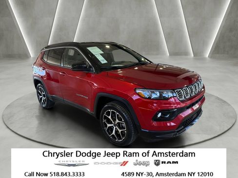 Used 2025 Jeep Compass Limited AWD/4WD image 1
