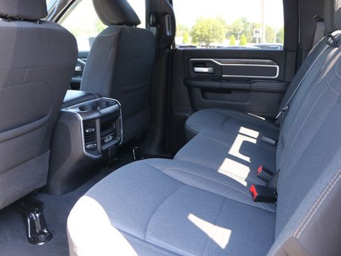 Used 2022 RAM 2500 Big Horn w/ Level C Equiment Group AWD/4WD image 29