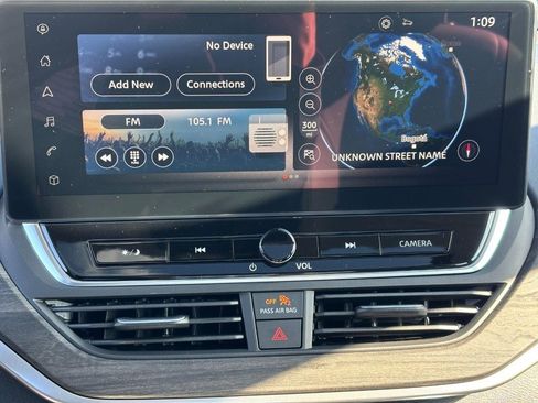 New 2025 Nissan Altima 2.5 SL image 15