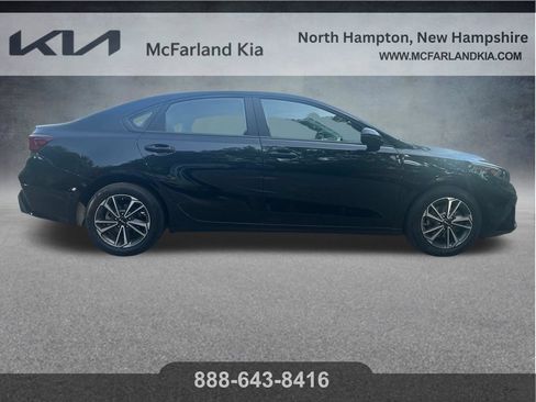 Used 2024 Kia Forte LXS w/ LXS Technology Package FWD image 7