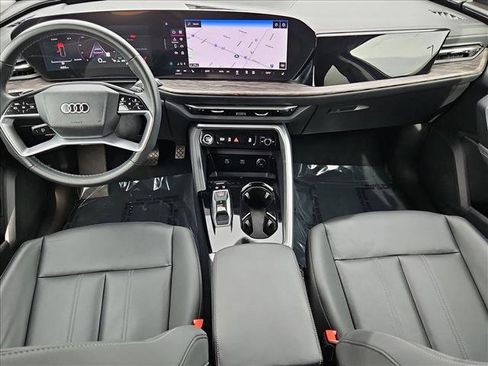 Certified 2025 Audi Q5 Premium w/ Convenience Package AWD/4WD image 19