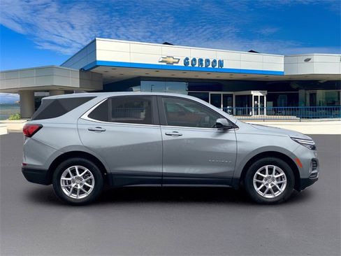 Used 2023 Chevrolet Equinox LT image 5