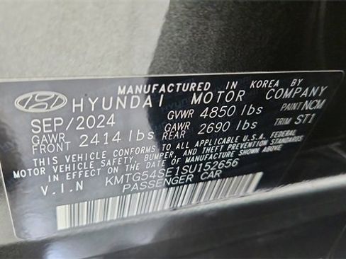 Used 2025 Genesis G70 3.3T Advanced w/ Sport Prestige Package image 62