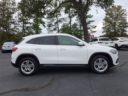 Certified 2022 Mercedes-Benz GLA 250 4MATIC image 6