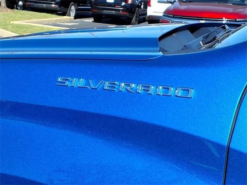 Used 2023 Chevrolet Silverado 1500 Custom image 23