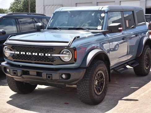 Certified 2023 Ford Bronco Wildtrak AWD/4WD image 2