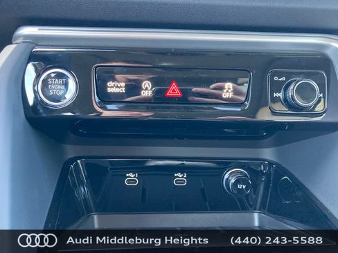 Certified 2025 Audi Q5 Premium w/ Convenience Package AWD/4WD image 43