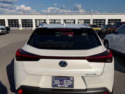 Used 2021 Lexus UX 250h w/ Accessory Package (Z2) AWD/4WD image 11