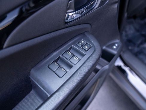Used 2016 Honda Pilot Touring image 19