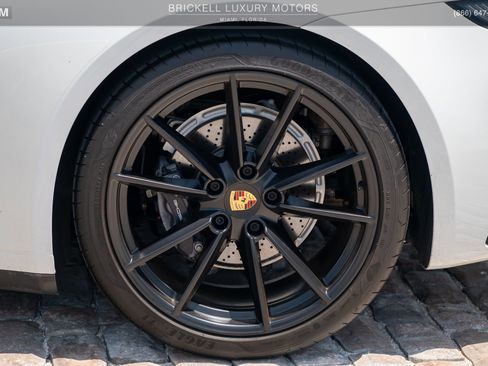 Used 2020 Porsche 911 Carrera RWD image 41