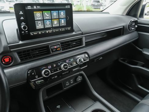 Used 2024 Honda Pilot EX-L image 10
