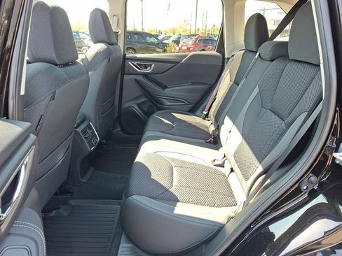 Used 2024 Subaru Forester Premium AWD/4WD image 11