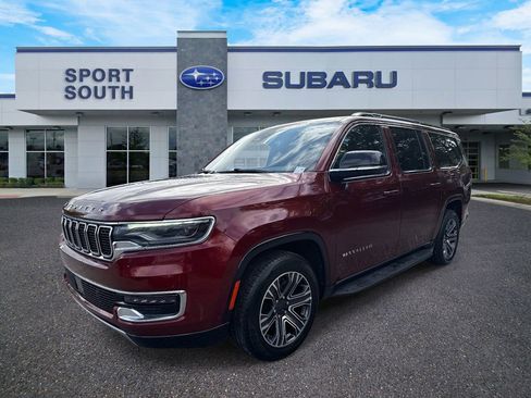 Used 2024 Jeep Wagoneer L Series II image 8