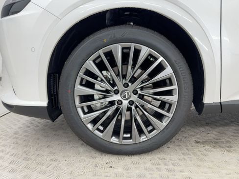 New 2026 Lexus RX 450h AWD image 11