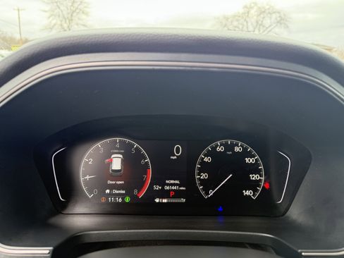 Used 2023 Honda Pilot TrailSport image 14