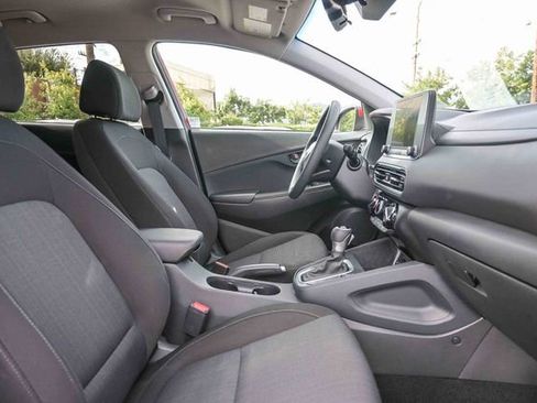 Used 2023 Hyundai Kona SEL image 18