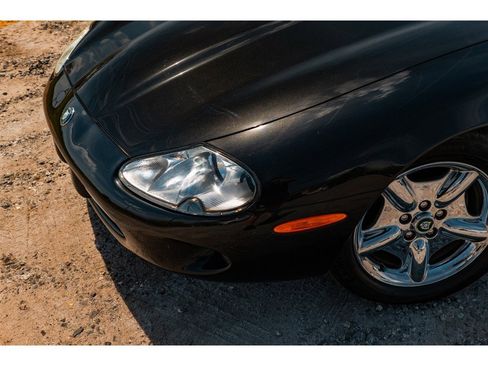 Used 1998 Jaguar XK8 Convertible image 26