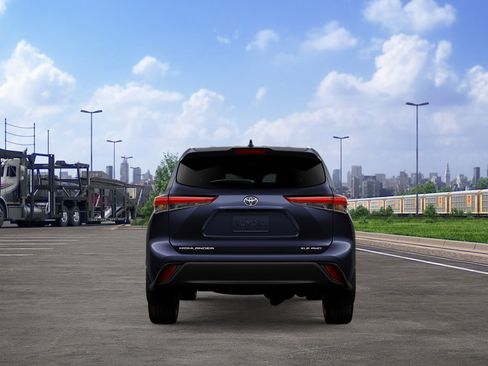 New 2026 Toyota Highlander XLE image 8