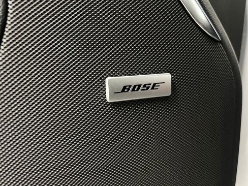 Used 2025 GMC Yukon Denali image 13